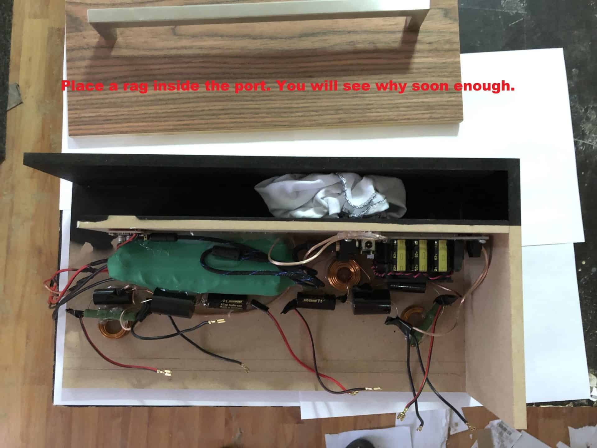 DIY boombox plans 2 x 100 watt 12 hours playtime Audio Judgement