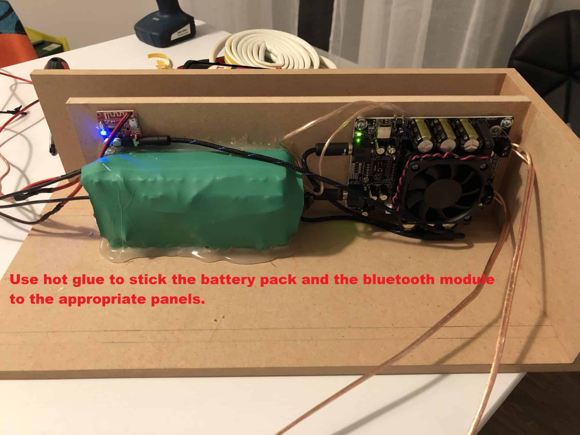 DIY boombox plans 2 x 100 watt 12 hours playtime Audio Judgement